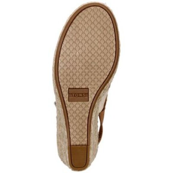 NWT TOMS Womens Beige 1.5\